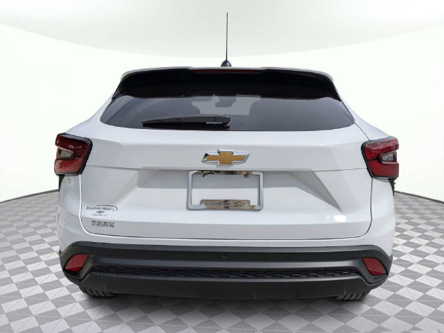 Used 2026 Chevrolet Trax LS w/ Driver Confidence Package FWD image 5