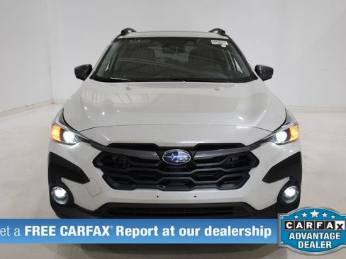 Used 2024 Subaru Crosstrek 2.0i Premium AWD/4WD image 2
