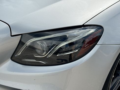 Used 2020 Mercedes-Benz E 350 Sedan image 9