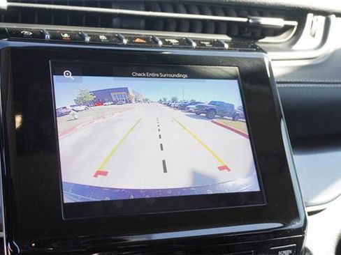 Certified 2023 Jeep Grand Cherokee Laredo w/ Luxury Tech Group I image 22