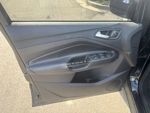 Used 2017 Ford Escape Titanium AWD/4WD image 8
