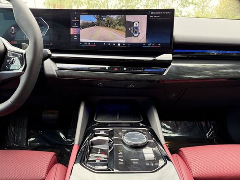 Used 2026 BMW 530i 530i w/ Premium Package image 19