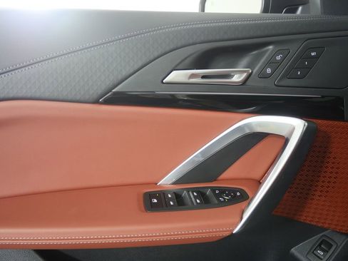 Certified 2026 BMW X2 xDrive28i AWD/4WD image 8