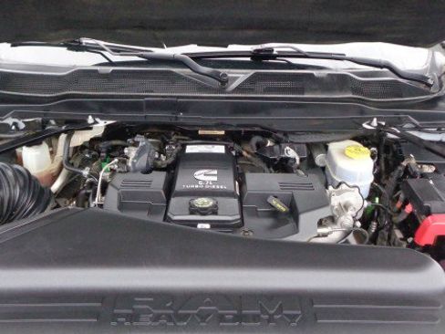 Used 2022 RAM 3500 Big Horn image 12