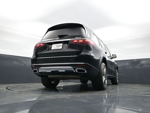 Used 2025 Mercedes-Benz GLS 450 4MATIC image 37