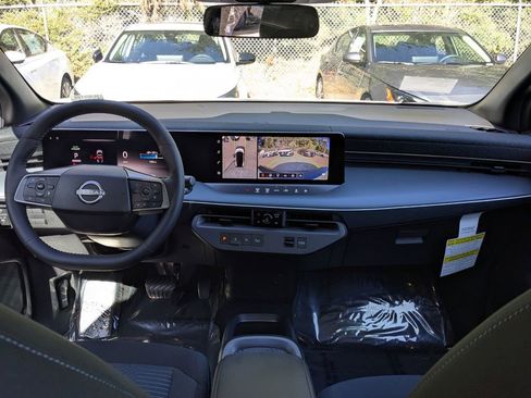 New 2026 Nissan Leaf image 24