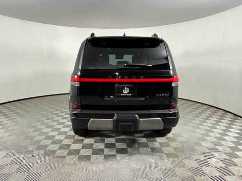 Used 2025 Lexus GX 550 image 8