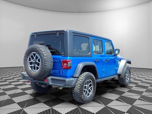 Used 2024 Jeep Wrangler Unlimited Rubicon AWD/4WD image 6