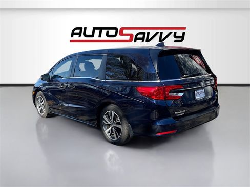 Used 2023 Honda Odyssey Touring image 5