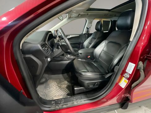 Used 2020 Ford Escape SEL AWD/4WD image 3