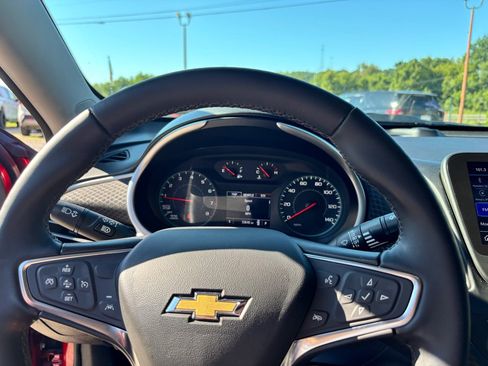 Used 2024 Chevrolet Malibu RS FWD image 16
