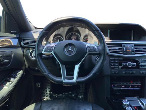 Used 2013 Mercedes-Benz E 63 AMG AMG Sedan image 12
