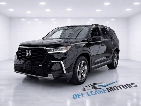 Used 2025 Honda Pilot EX-L image 1