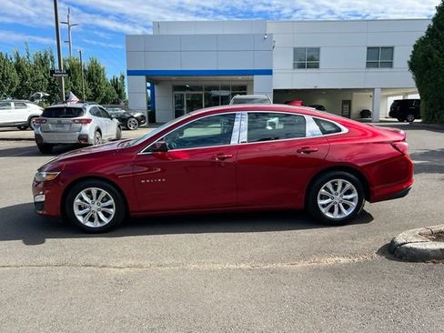 Used 2021 Chevrolet Malibu LT w/ Leather Package FWD image 4