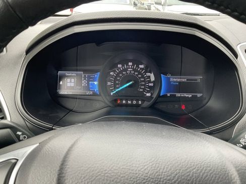 Used 2024 Ford Edge SEL w/ Convenience Package image 10