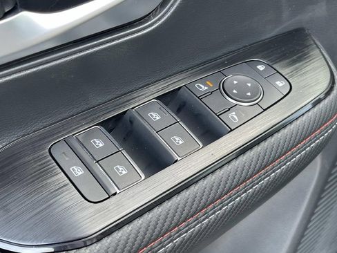 New 2026 Nissan Kicks SR w/ Cold Weather Package FWD image 21
