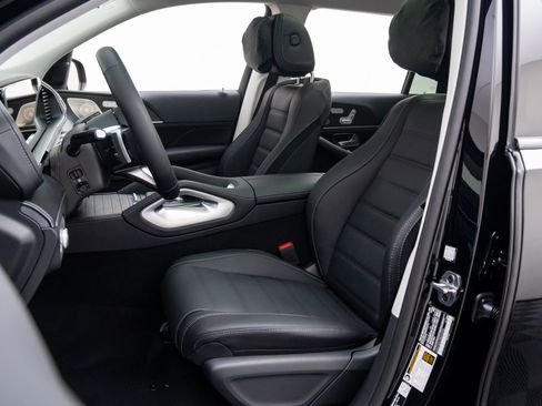 New 2026 Mercedes-Benz GLS 450 4MATIC image 19