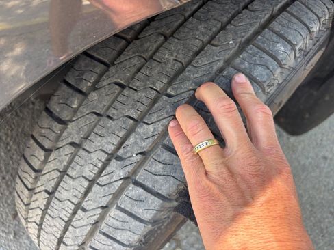 Used 2011 Chevrolet Traverse LS image 14