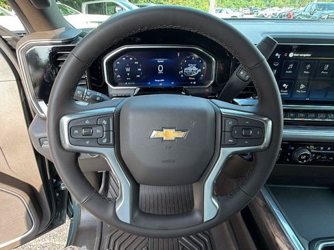 New 2026 Chevrolet Silverado 2500 LTZ w/ LTZ Premium Package AWD/4WD image 21