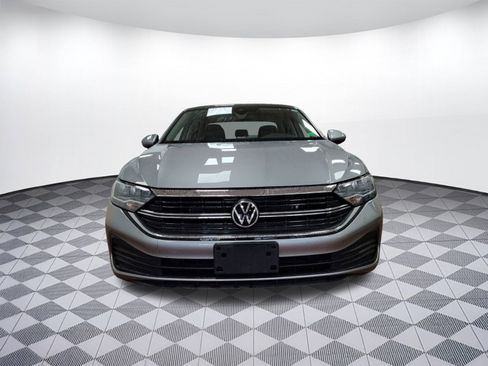 Used 2022 Volkswagen Jetta SE image 5