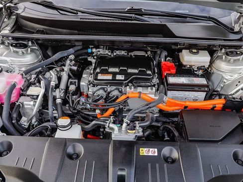 Used 2024 Toyota bZ4X XLE image 28