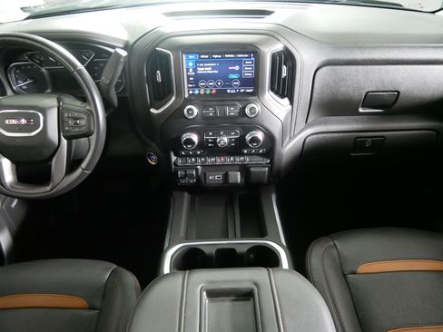 Used 2021 GMC Sierra 1500 AT4 w/ AT4 Preferred Package AWD/4WD image 10