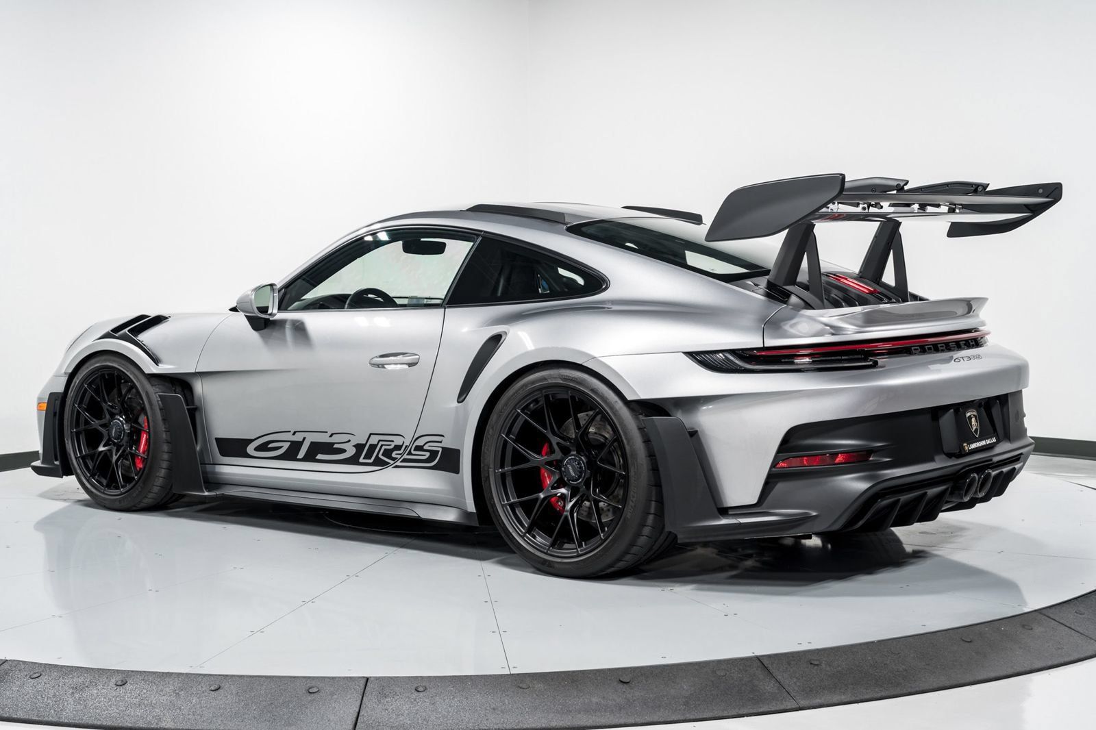 Used 2025 Porsche 911 GT3 RS RWD image 5