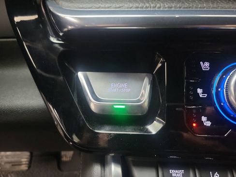 Used 2024 GMC Sierra 2500 Denali w/ Denali Reserve Package image 17