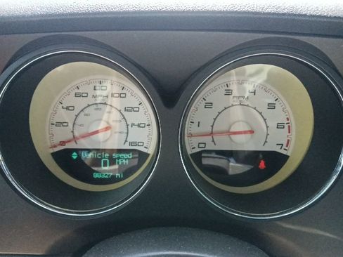 Used 2014 Dodge Challenger R/T RWD image 21