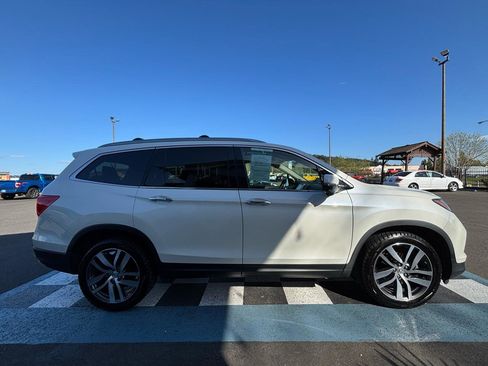 Used 2016 Honda Pilot Touring image 6