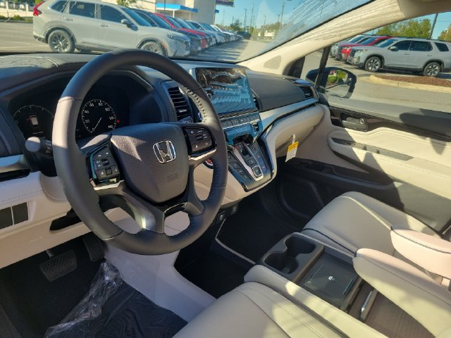 New 2027 Honda Odyssey Touring image 14