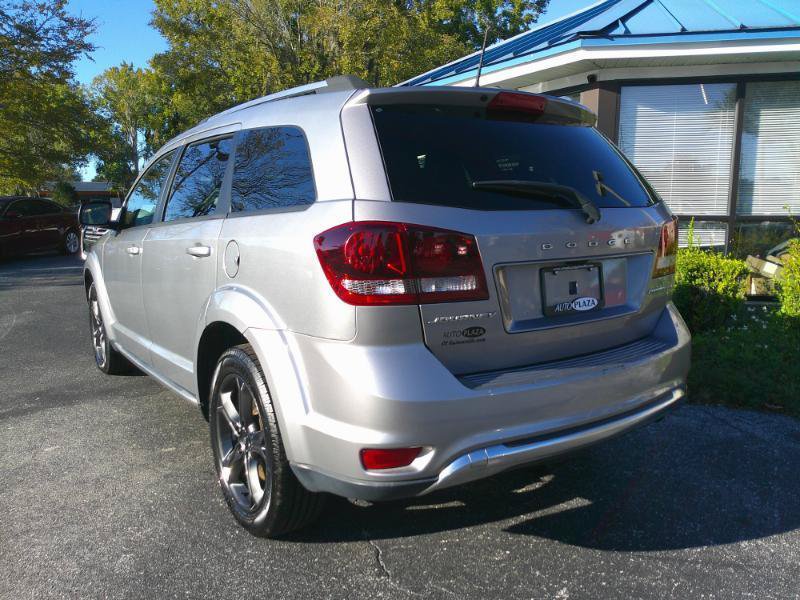 Used 2019 Dodge Journey Crossroad FWD image 7