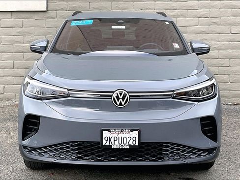Certified 2023 Volkswagen ID.4 Pro image 2
