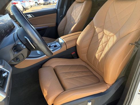 Used 2025 BMW X5 sDrive40i w/ M Sport Package RWD image 21