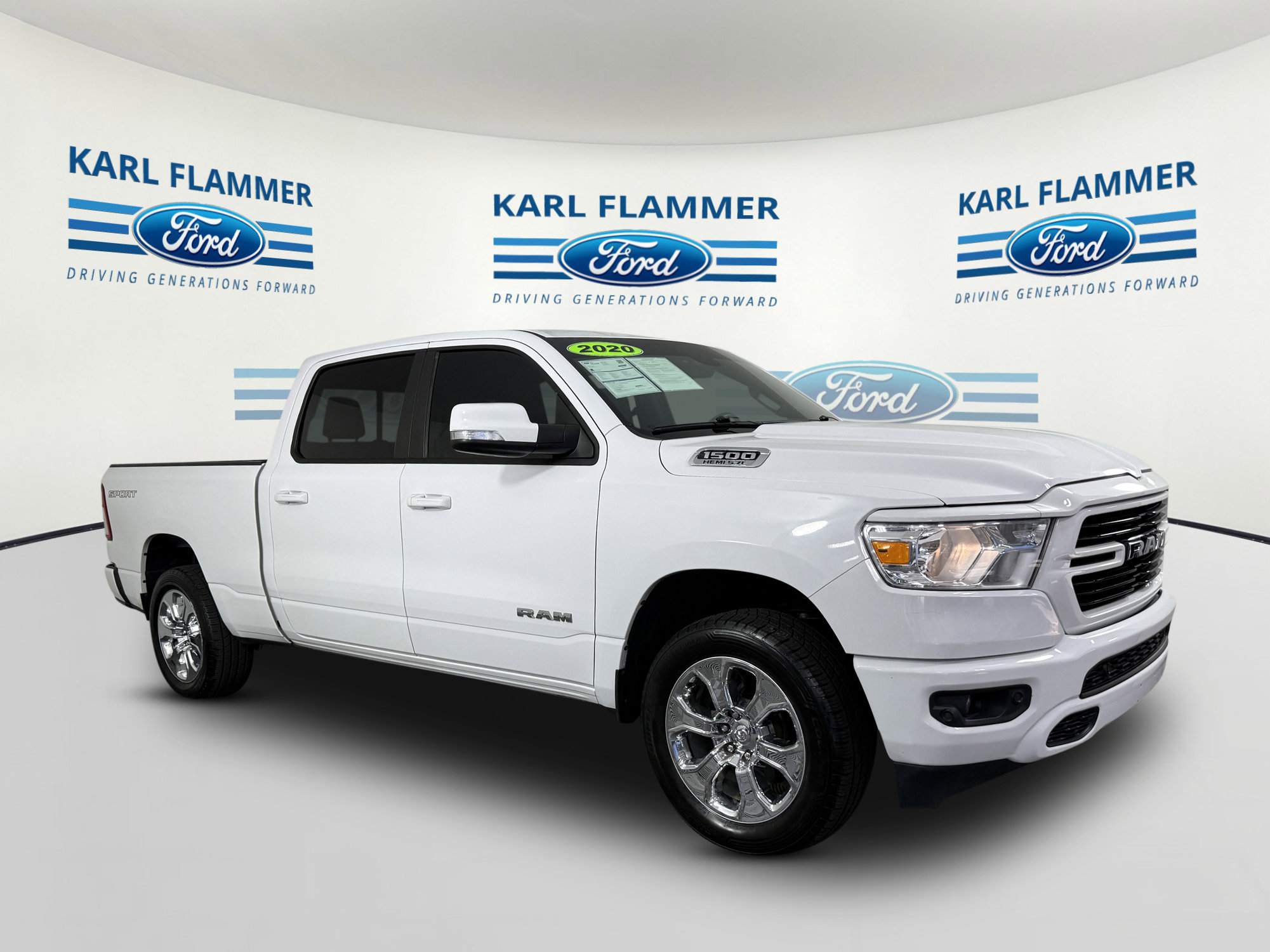 Used 2020 RAM 1500 2WD Crew Cab image 1