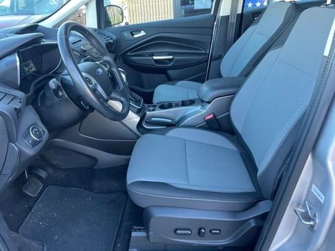 Used 2017 Ford C-MAX SE FWD image 11