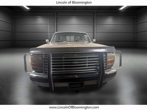 Used 1993 Ford F250 XL image 6