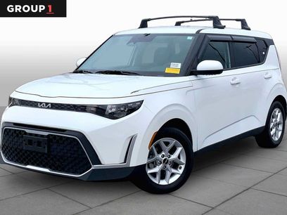 Used 2025 Kia Soul LX w/ LX Technology Package