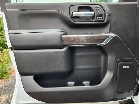 Used 2022 Chevrolet Silverado 3500 LTZ w/ Z71 Chrome Sport Edition image 6