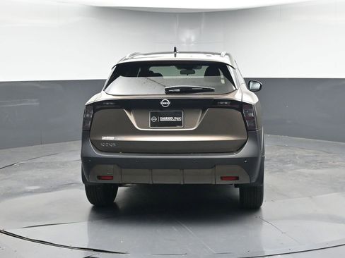 New 2026 Nissan Kicks SV image 3