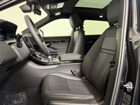Used 2026 Land Rover Range Rover Evoque S AWD/4WD image 4