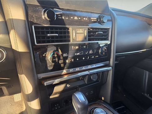 Used 2021 Nissan Armada SL w/ Captain's Chairs Package AWD/4WD image 24