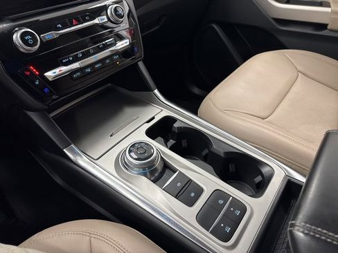 Used 2023 Ford Explorer Limited w/ Equipment Group 301A image 20