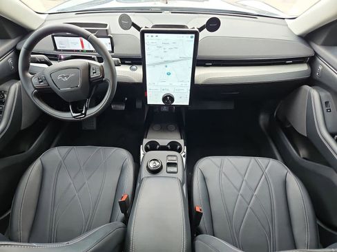 Used 2023 Ford Mustang Mach-E Select image 15