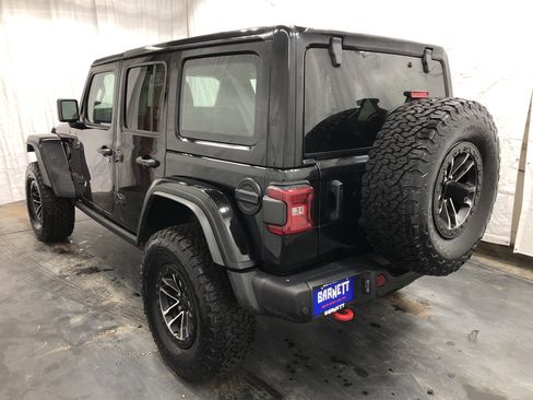 Certified 2024 Jeep Wrangler Unlimited Rubicon AWD/4WD image 6