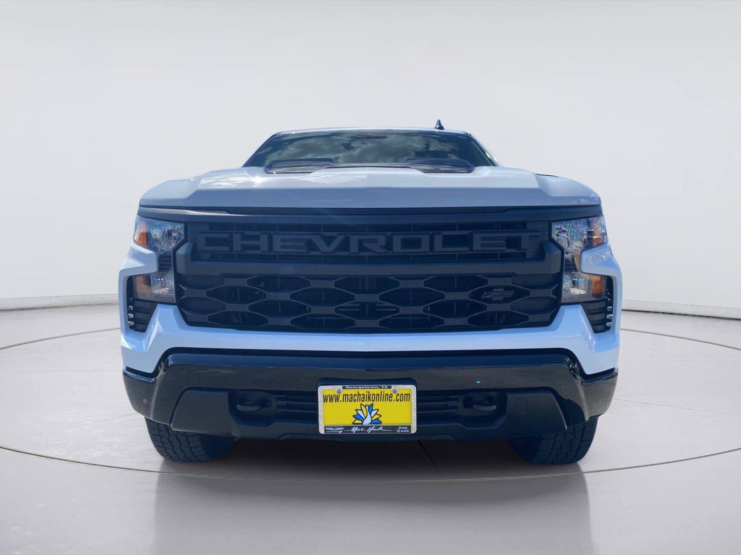Used 2024 Chevrolet Silverado 1500 Custom Trail Boss w/ Turbomax Blackout Package AWD/4WD image 9