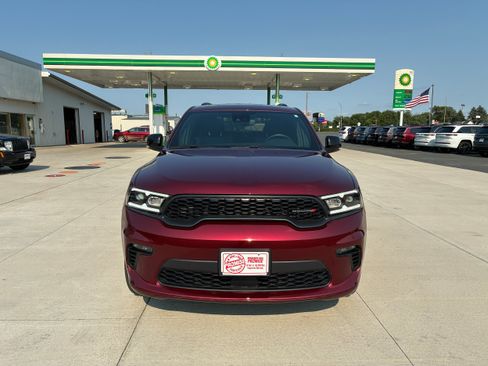 Used 2023 Dodge Durango GT AWD/4WD image 3