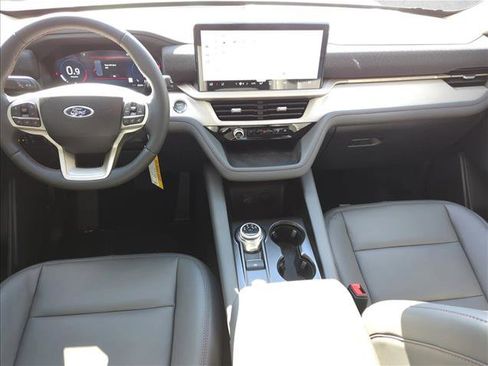 New 2026 Ford Explorer Active w/ Active Comfort Package image 15