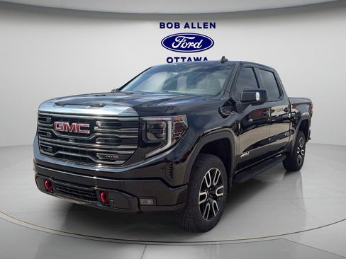 Used 2024 GMC Sierra 1500 AT4 w/ Technology Package image 7