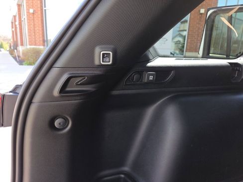 Used 2024 Jeep Grand Cherokee Limited w/ Luxury Tech Group II image 24